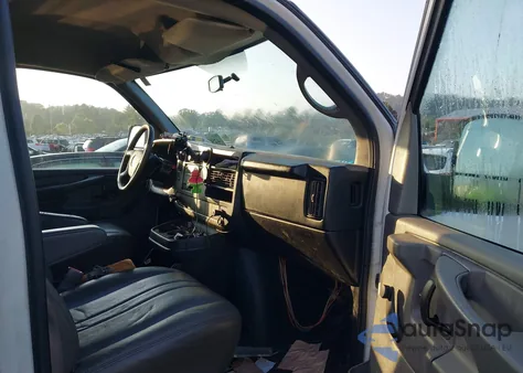 2013 Chevrolet Express 2500 Work Van из США, поврежденный, VIN 1GCWGFBA8D1102953